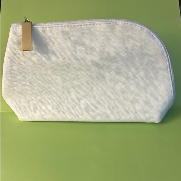 Patricia Bonaldi for Mary Kay Pouch White Pouch - Picture 2 of 5